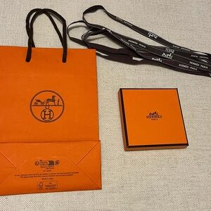 Brand New Authentic Hermès Gift Set box ribbons and bag